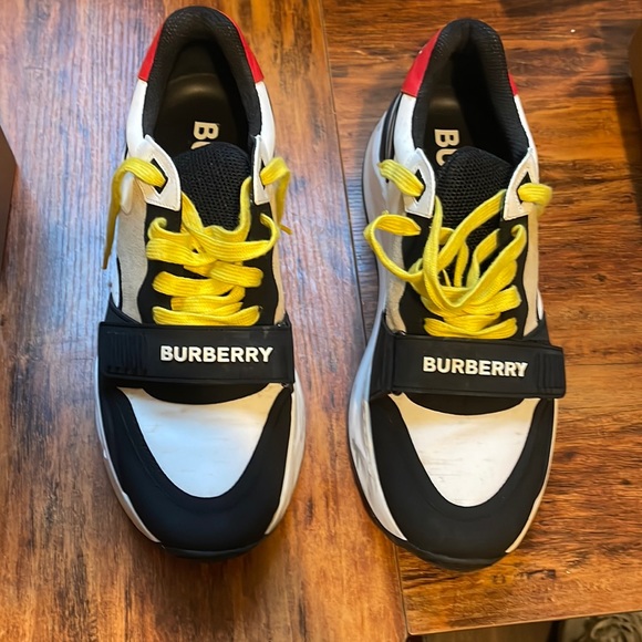 Mens sneakers - Picture 1 of 5
